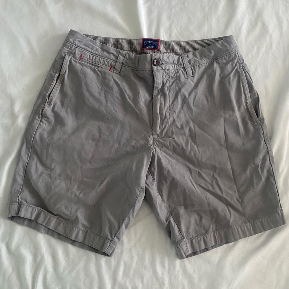 UNTUCKit 100% Pima Cotton Grey Shorts Size W32